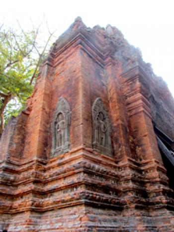 Lolei, one of the Roluos Group of temples near Siem Reap, Cambodia. Photo by Julie Skurdenis